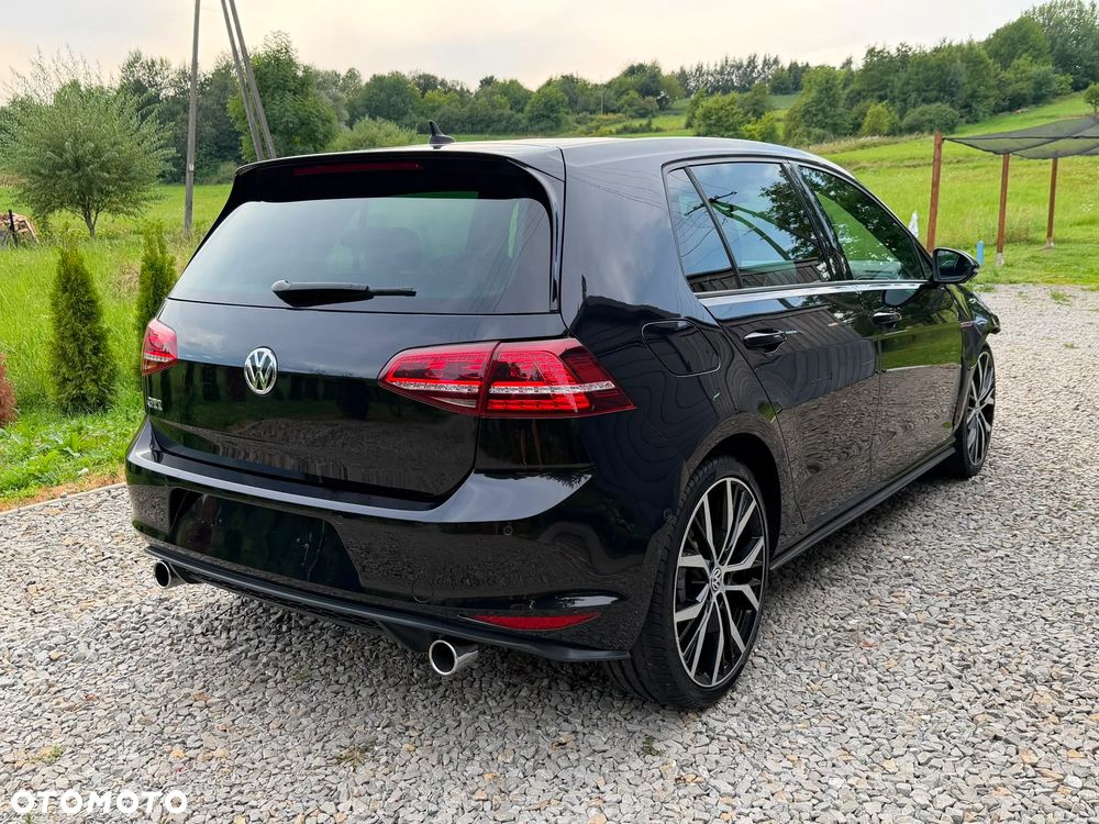 Volkswagen Golf GTI Performance BlueMotion Technology DSG - 1