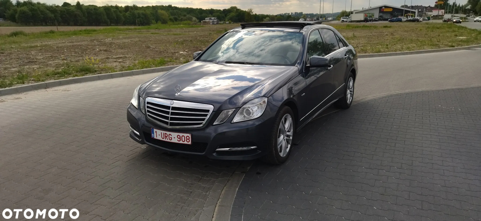 Mercedes-Benz Klasa E 200 CDI BlueEff Avantgarde - 16