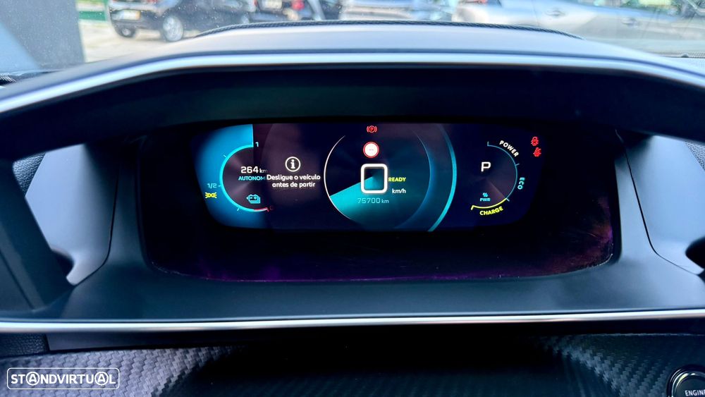 Peugeot e-2008 Allure Pack - 16