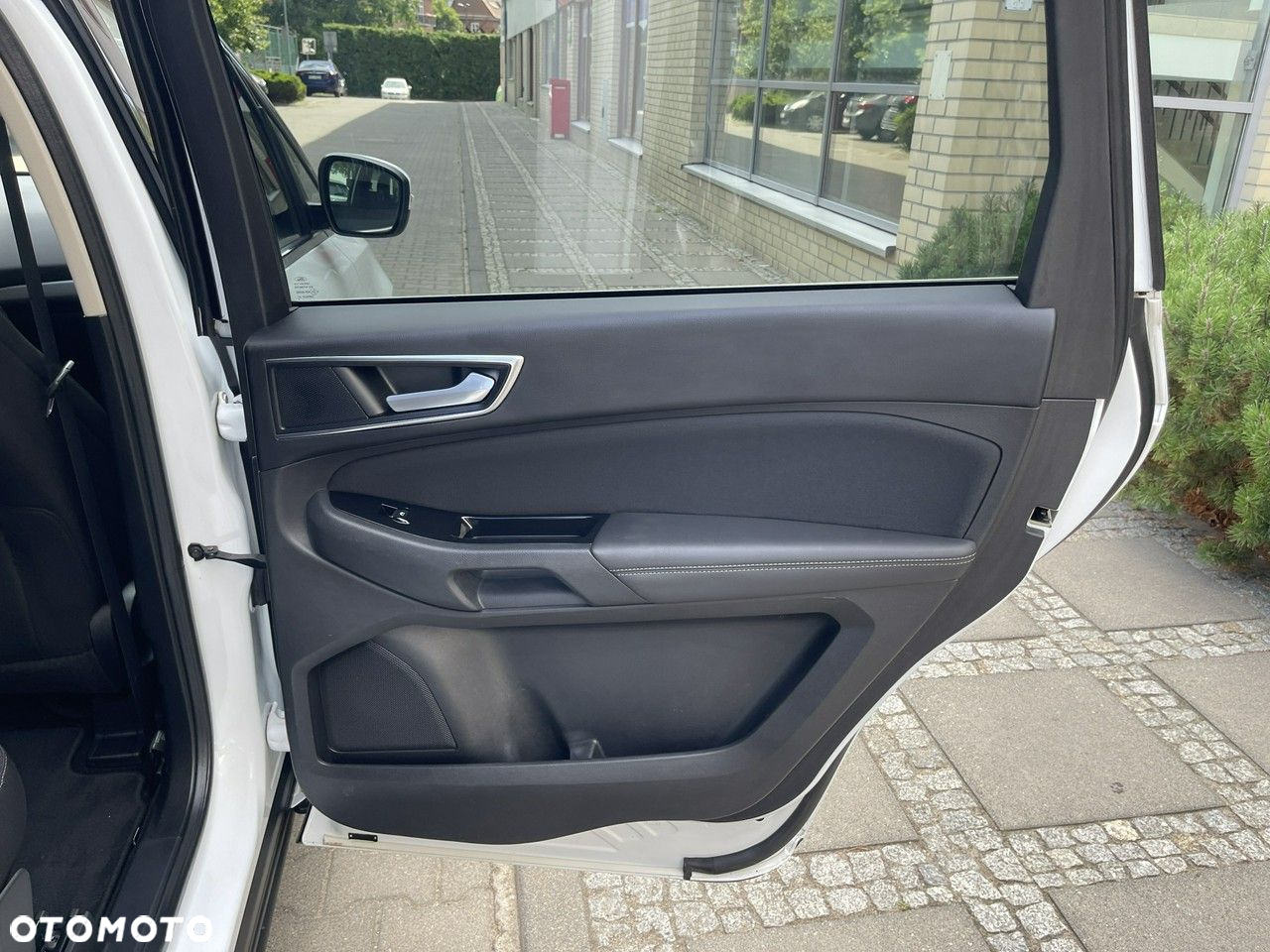 Ford S-Max - 24