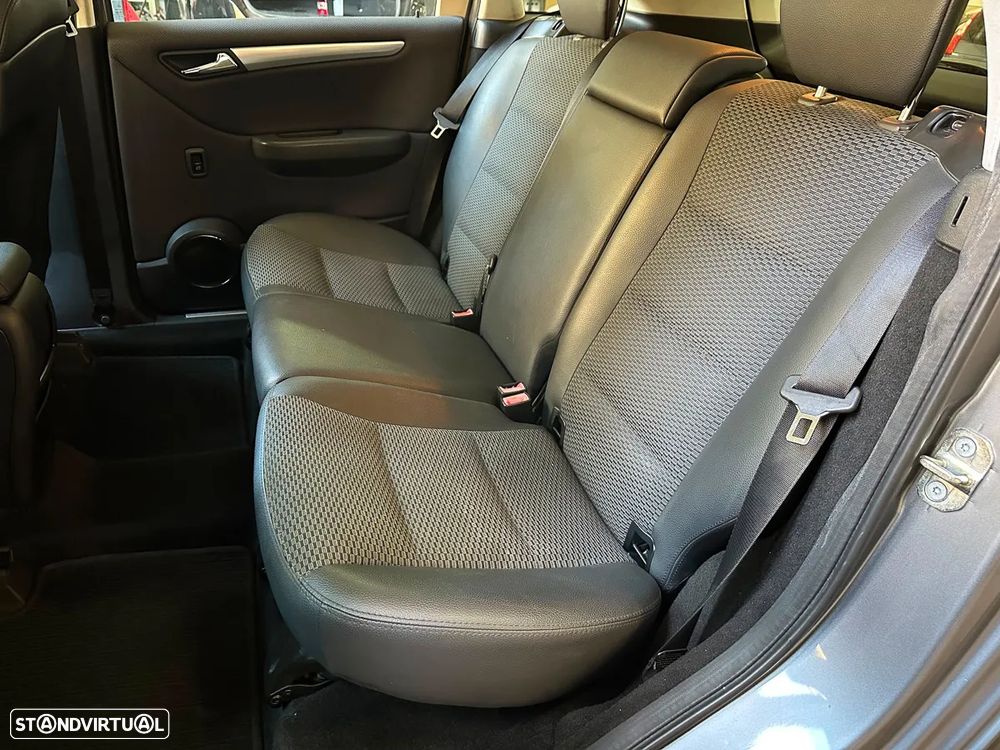 Mercedes-Benz B 180 CDI - 20