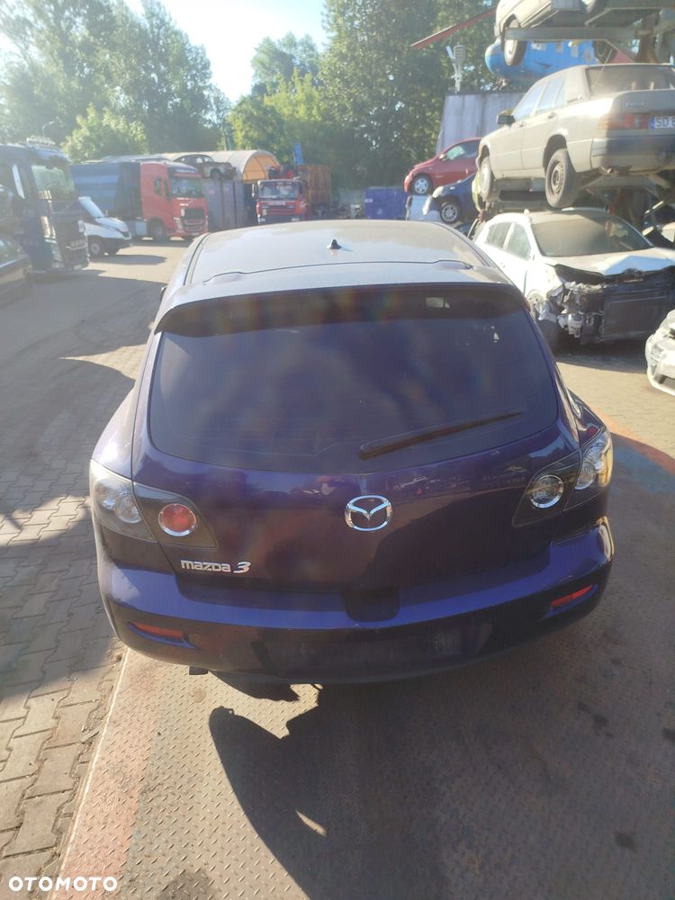 Mazda 3 na części - 9