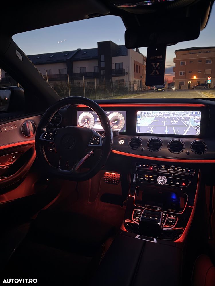 Mercedes-Benz E - 11