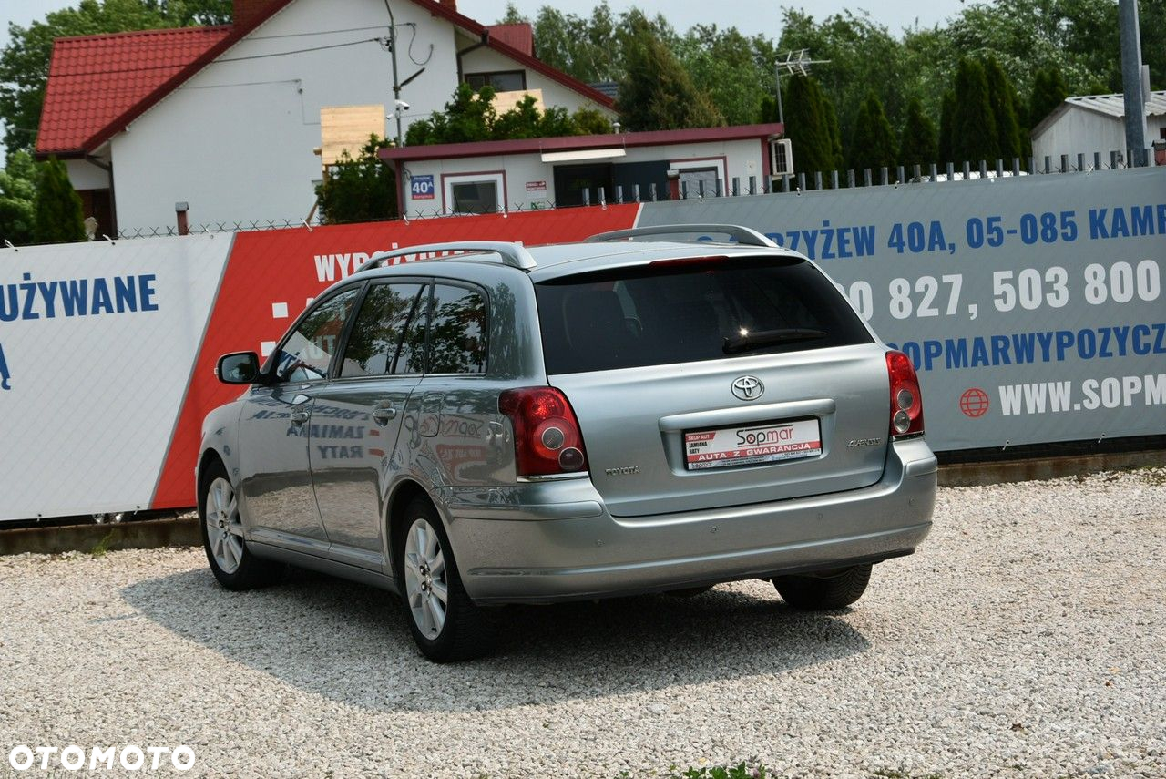 Toyota Avensis 2.0 VVT-i Sol - 4