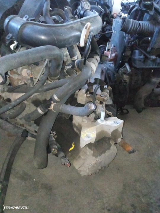 Caixa de velocidades Ford Transit 2.2 TDCI Ref: 6C1R 7002 AB e AC - 6