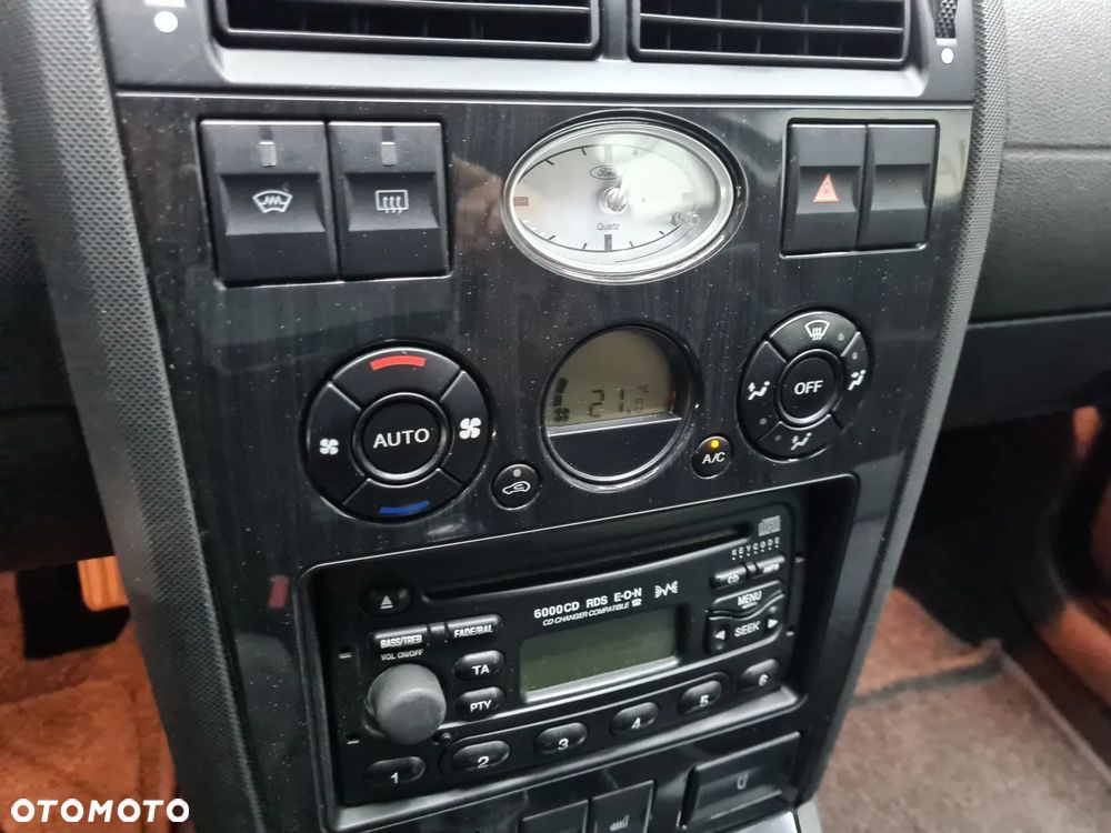 Ford Mondeo 1.8 Ghia X - 15