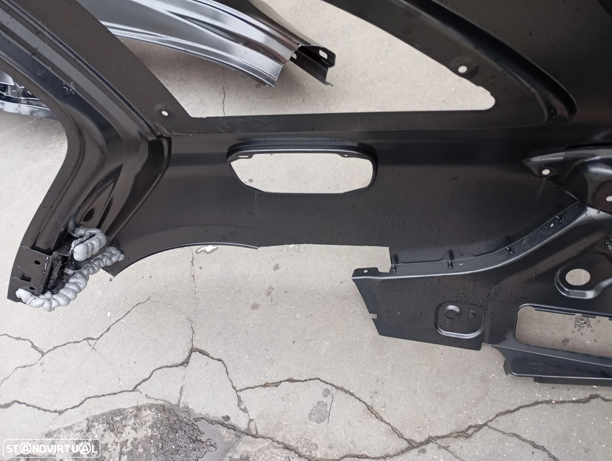 MERCEDES C W206 ILHARGA CHAPA TRAS DIREITA - Z342 - 5