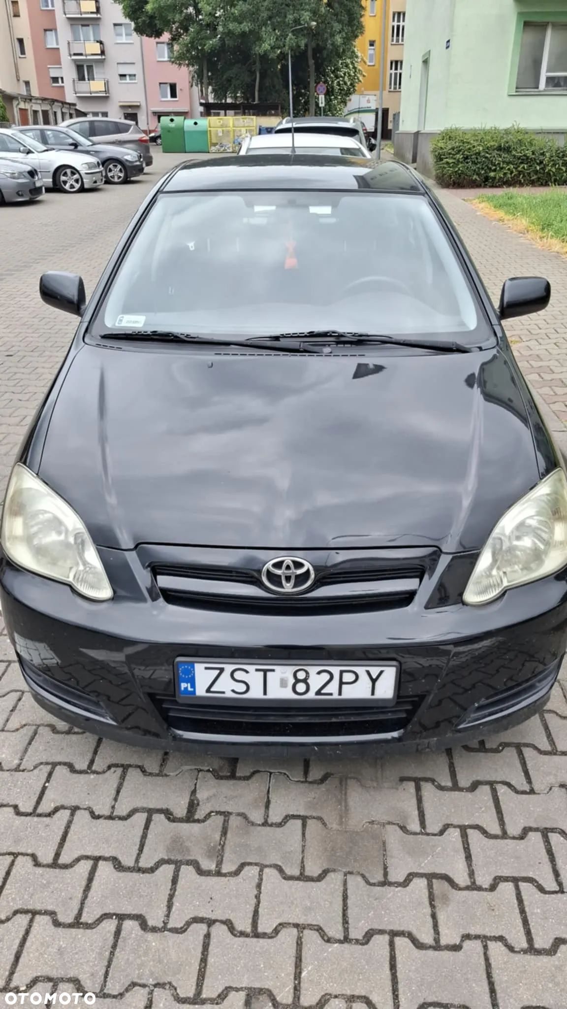 Toyota Corolla - 1