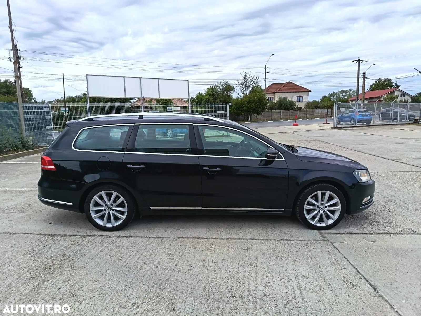 Volkswagen Passat Variant 2.0 Blue TDI SCR Highline - 4