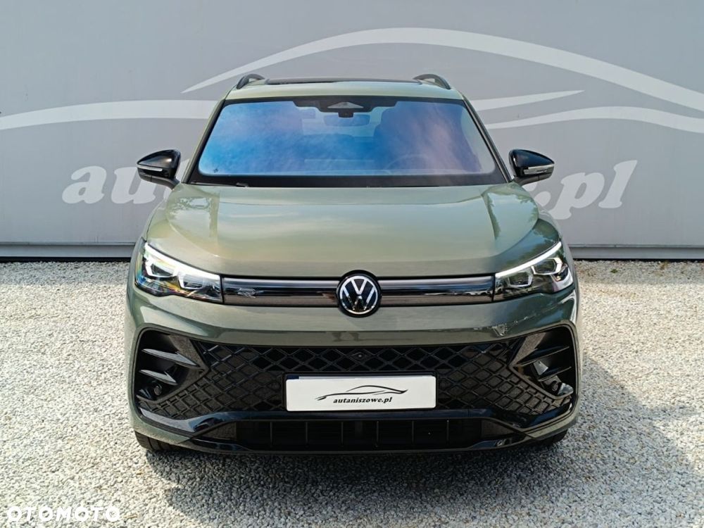 Volkswagen Tiguan - 11
