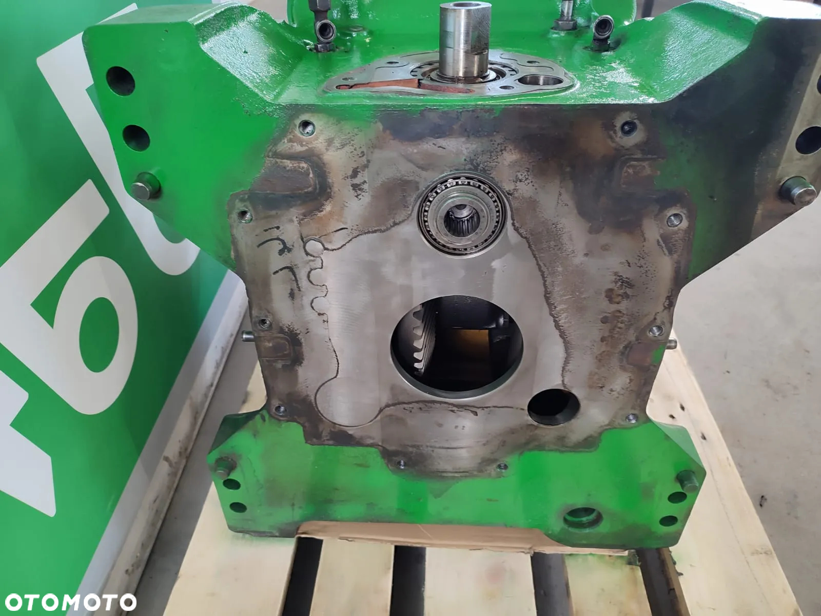 Dyferencjał RE154855 JOHN DEERE 6810 - 5