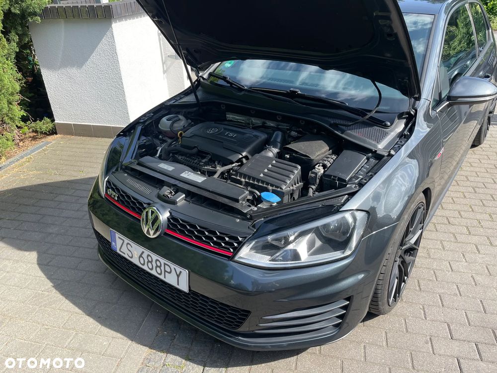Volkswagen Golf GTI (BlueMotion Technology) - 2