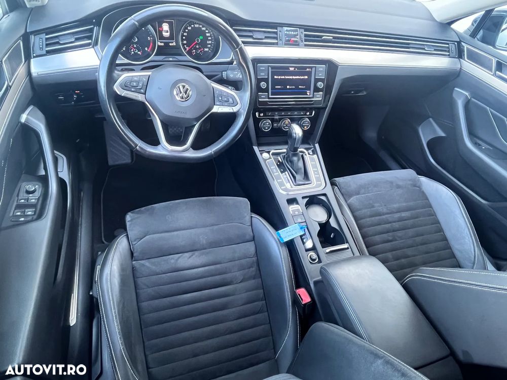 Volkswagen Passat 2.0 TDI DSG Highline - 8