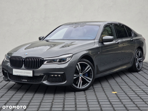 BMW Seria 7 750i xDrive
