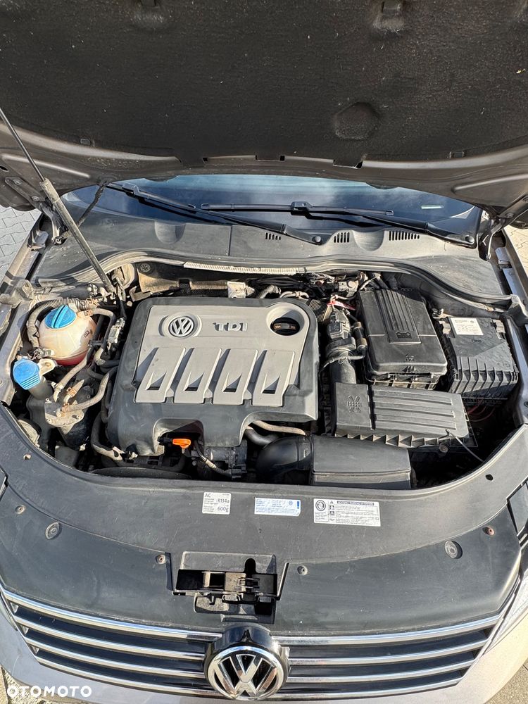 Volkswagen Passat 1.6 TDI BlueMotion - 17