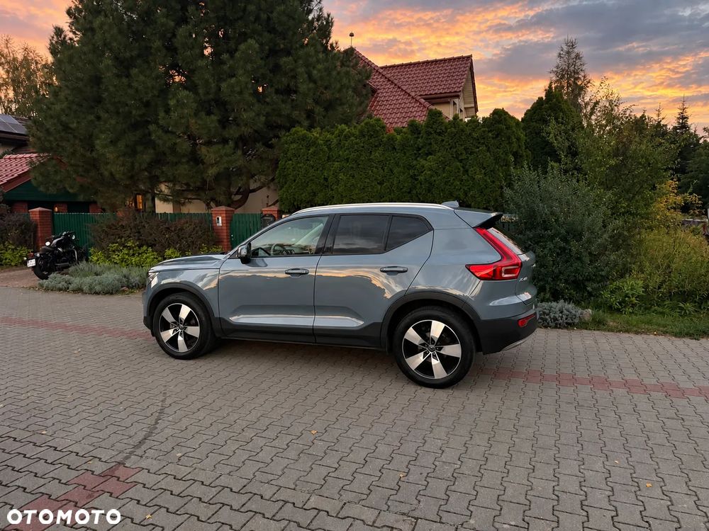 Volvo XC 40 T3 Momentum - 8