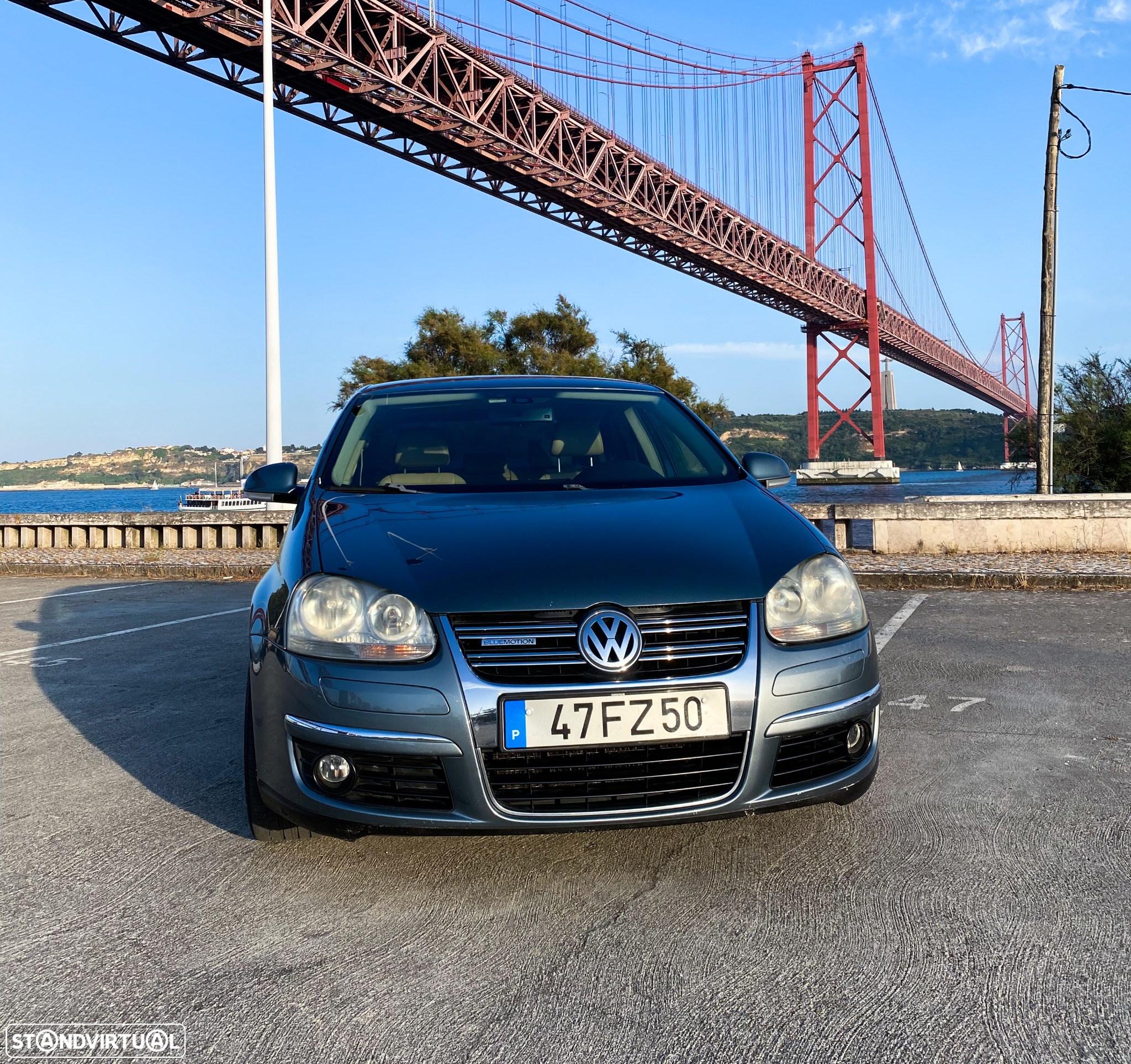 VW Jetta 1.9 TDi BlueM. Confortline - 3
