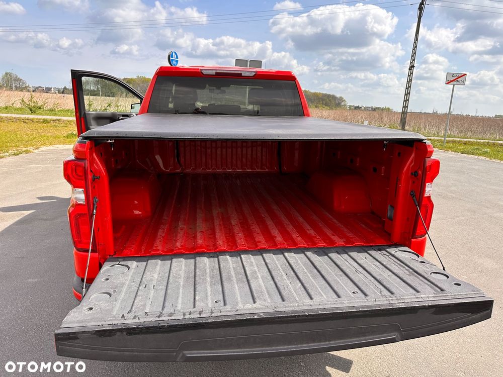 Chevrolet Silverado - 12