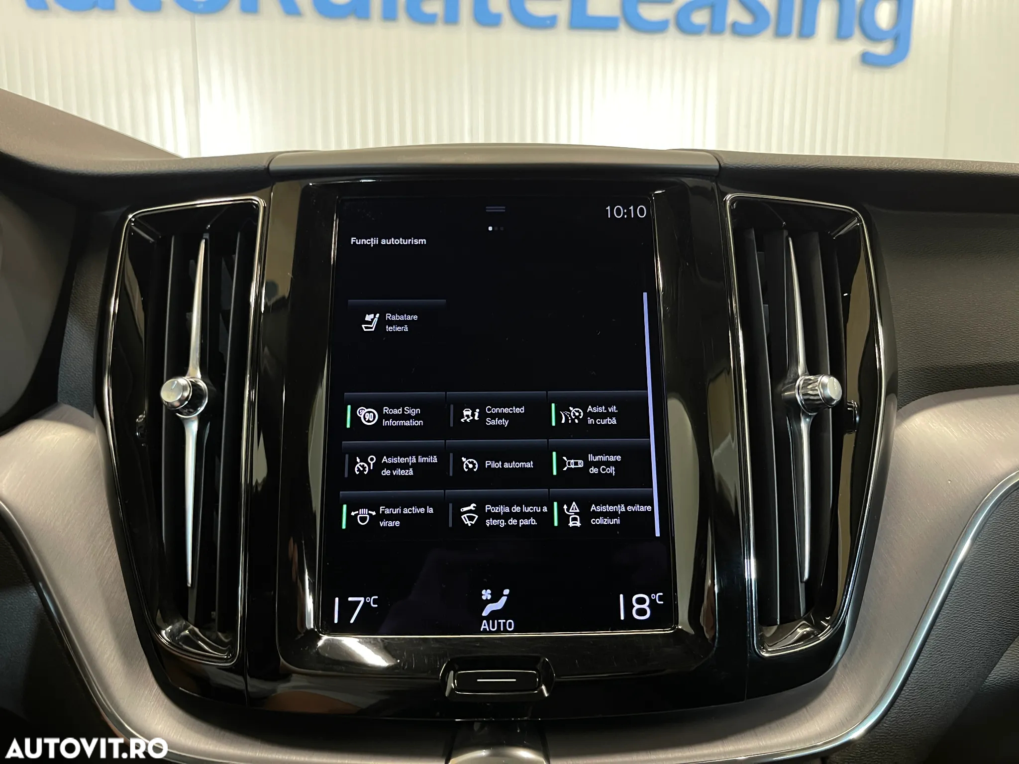 Volvo XC 60 B4 D AWD Geartronic Momentum - 18