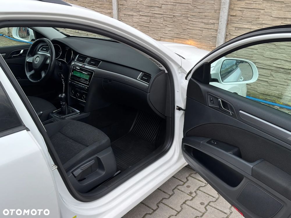 Skoda Superb 1.6 TDI Active Greenline - 15