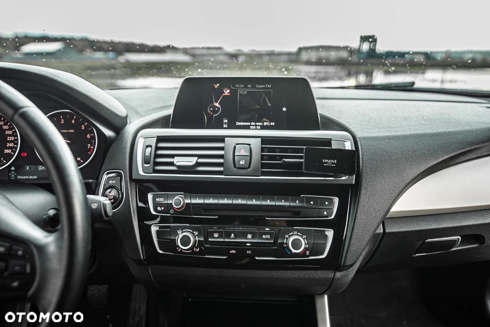 BMW Seria 1 116i - 15