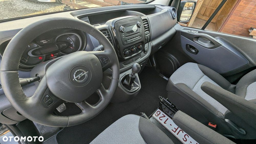 Opel Vivaro - 16