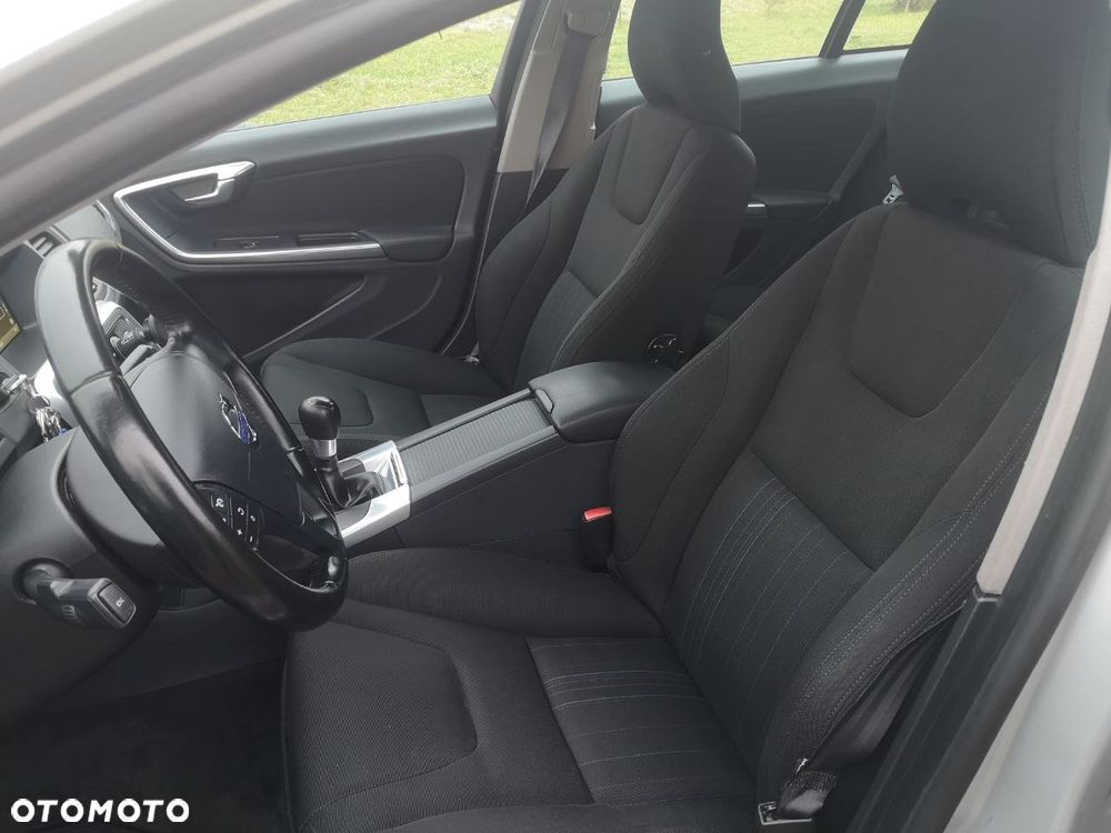 Volvo S60 DRIVe Momentum - 9