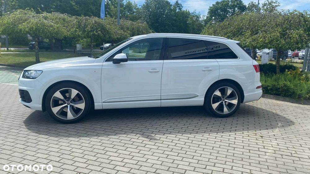 Audi Q7 3.0 TDI ultra Quattro Tiptronic - 5