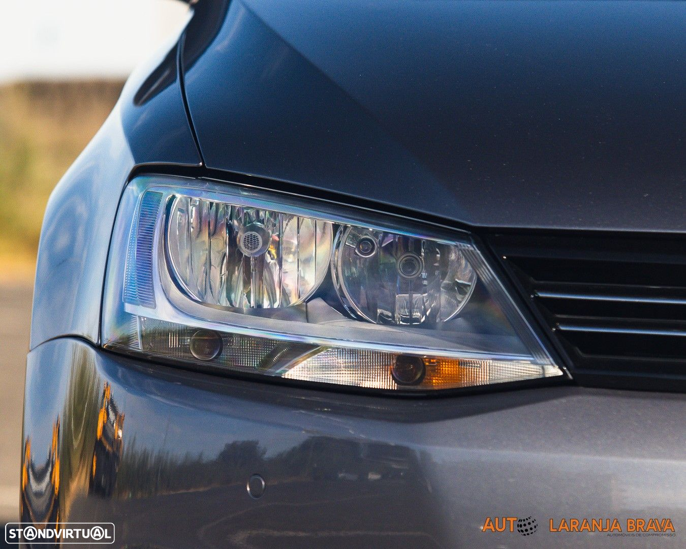 VW Jetta 1.6 TDi Confortline - 14