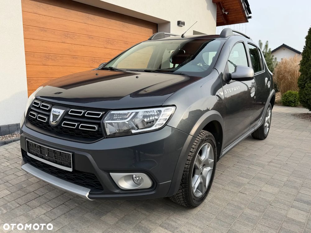 Dacia Sandero Stepway TCe 90 (S&S) Essential - 1