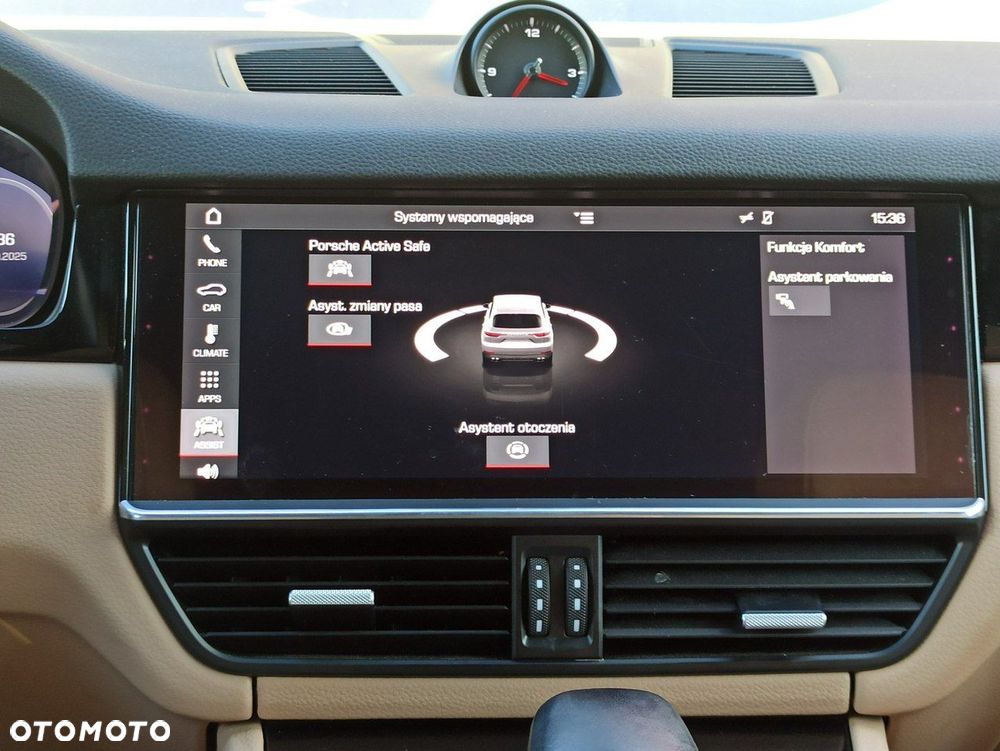 Porsche Cayenne - 22