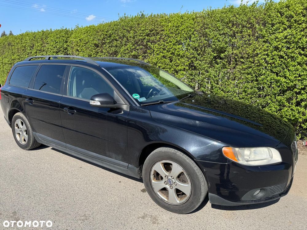 Volvo V70 2.0D Momentum - 1