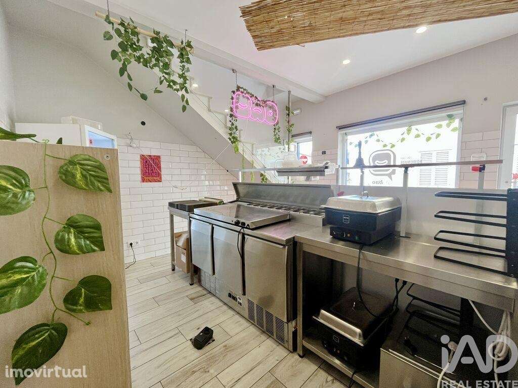 Loja / Estabelecimento Comercial T1 em São Gonçalo De Lagos de 70,00 m - Grande imagem: 3/11