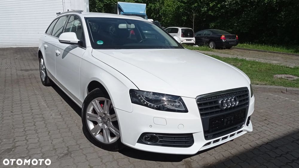 Audi A4 Avant 2.0 TFSI Attraction - 1
