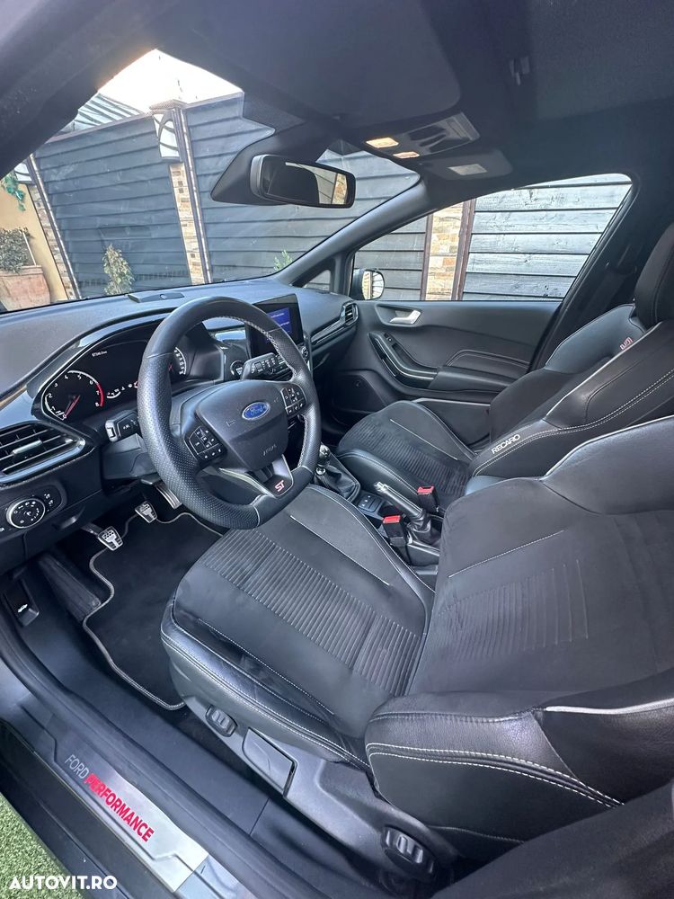 Ford Fiesta 1.5 EcoBoost ST - 12