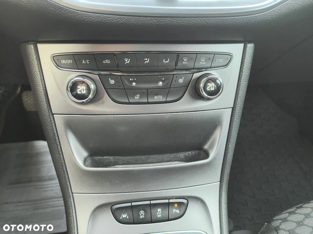 Opel Astra 1.4 Turbo Start/Stop Innovation - 15