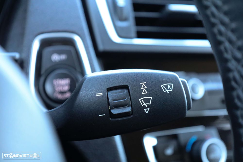 BMW 116 d Pack M - 28