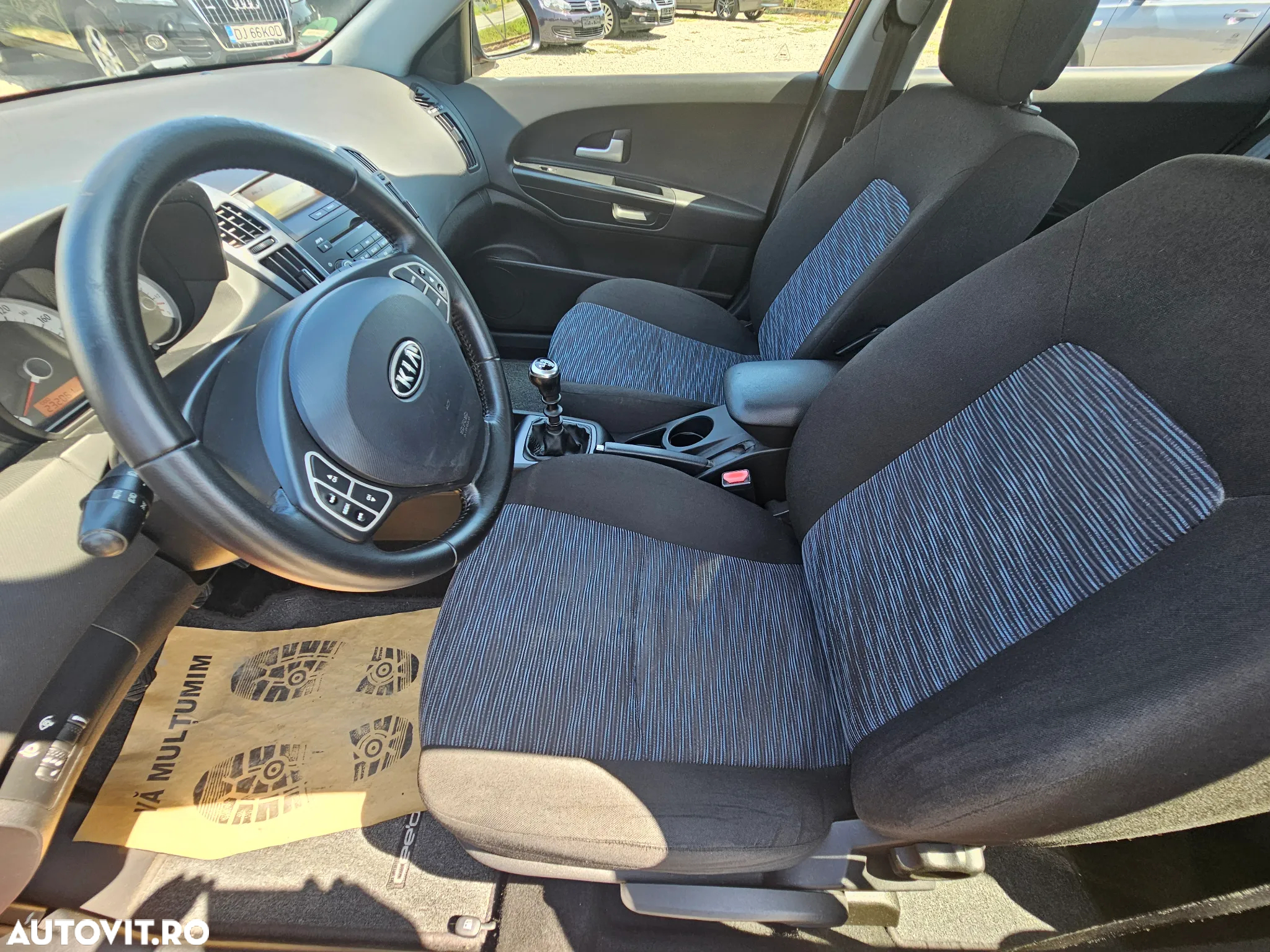 Kia Ceed 1.6 CRDi 115 ISG Vision - 11