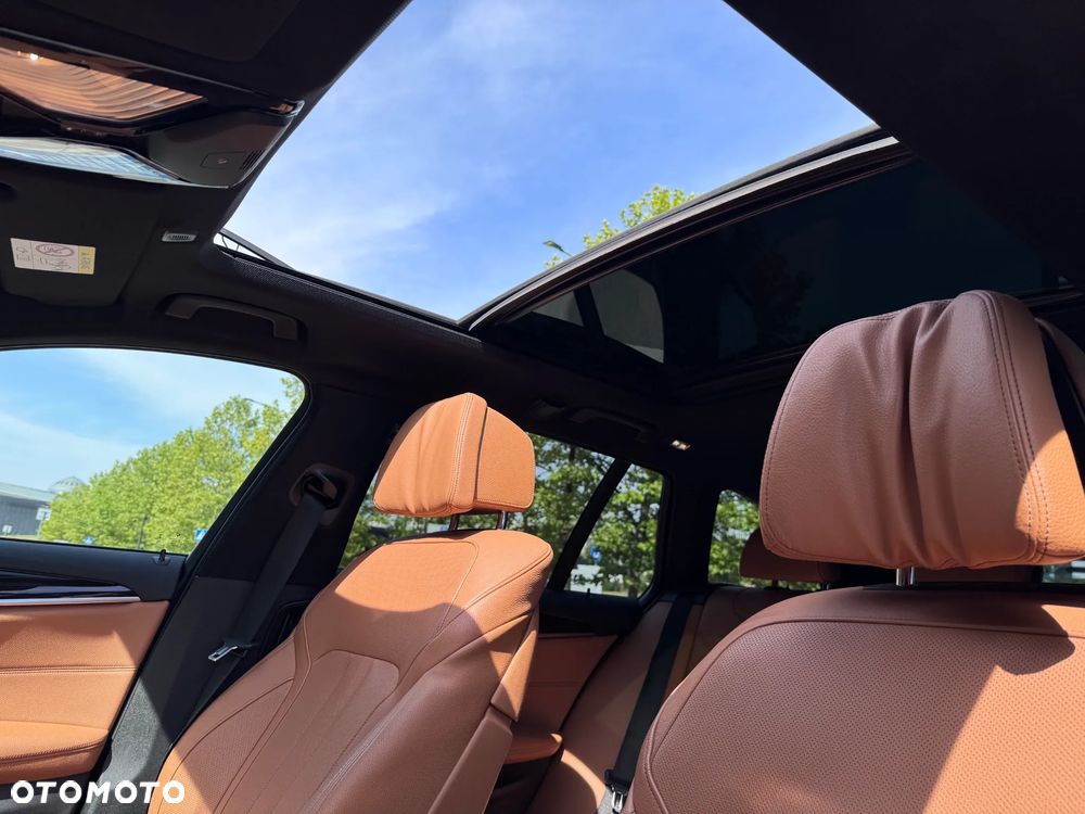 BMW Seria 5 520d M Sport Edition - 12