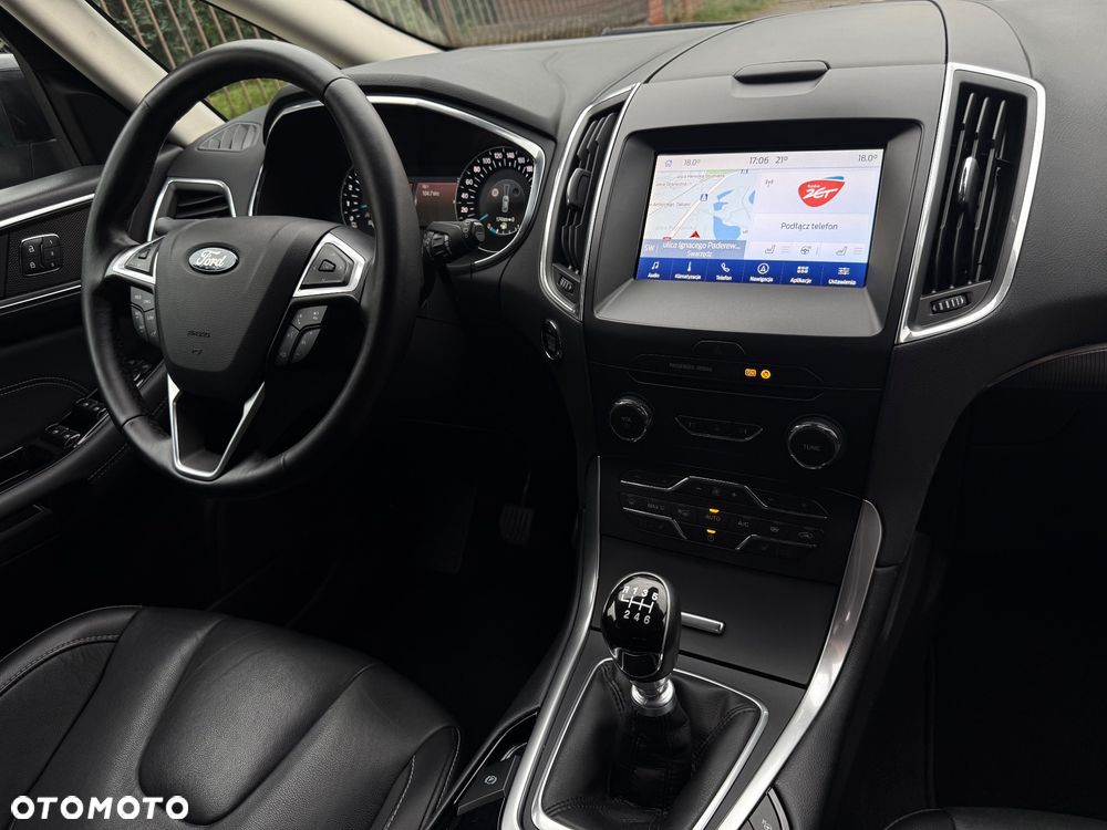 Ford S-Max - 15