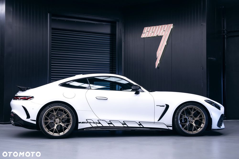 Mercedes-Benz AMG GT - 10