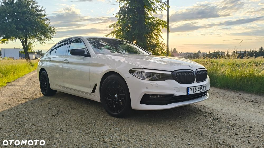 BMW Seria 5 520d Luxury Line sport - 9