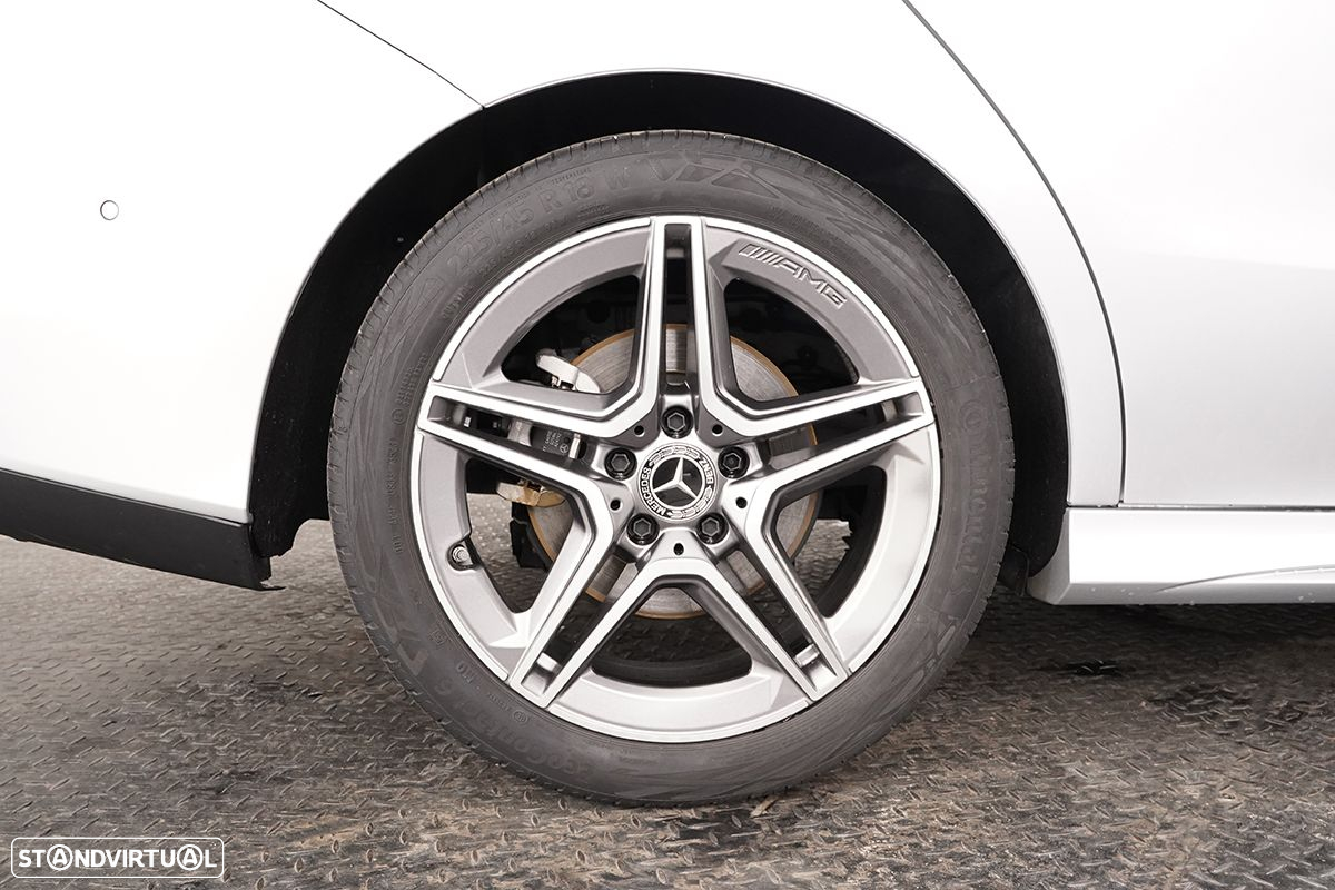 Mercedes-Benz CLA 180 d Shooting Brake AMG Line Aut. - 9