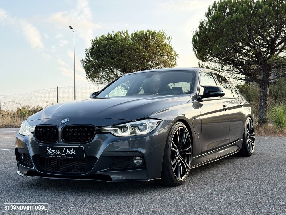 BMW 330 e iPerformance Pack M - 4