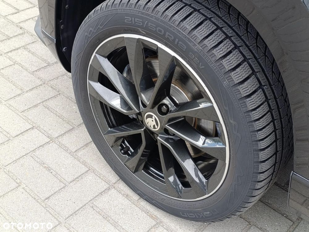Skoda Karoq 1.5 TSI ACT Sportline DSG - 10