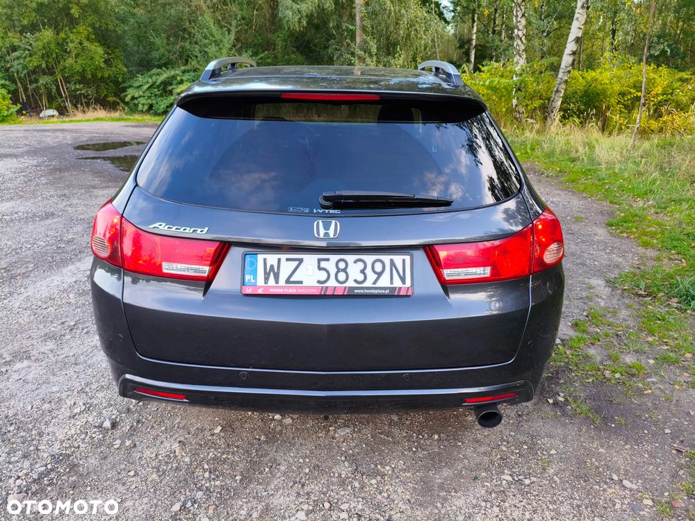 Honda Accord 2.0 Lifestyle - 11