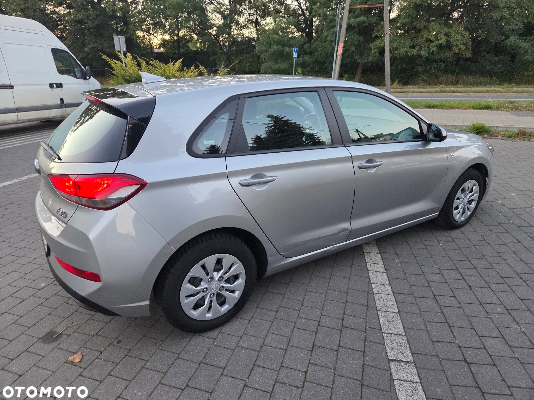 Hyundai i30 1.5 DPI Classic + - 10