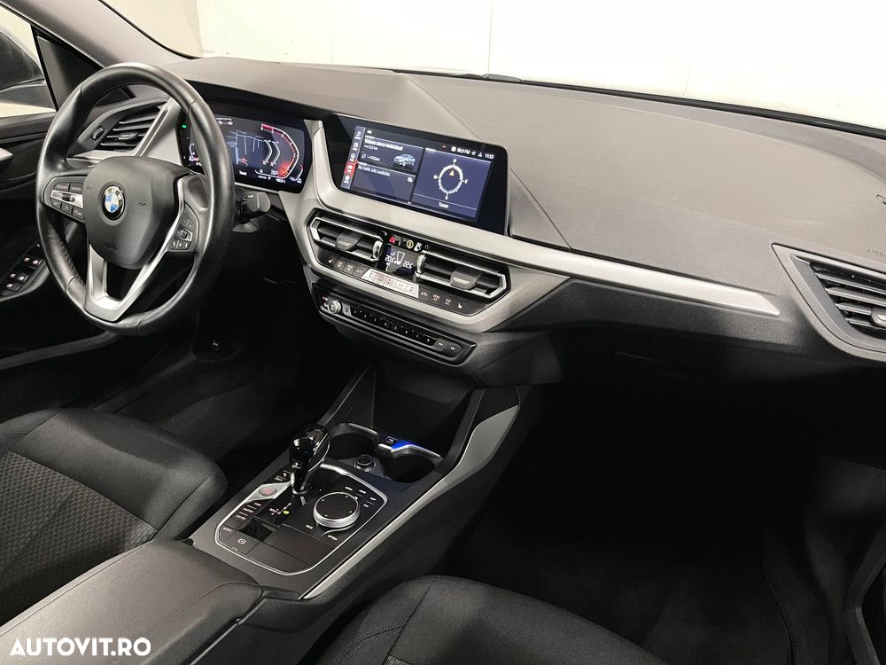 BMW Seria 2 218d AT - 10