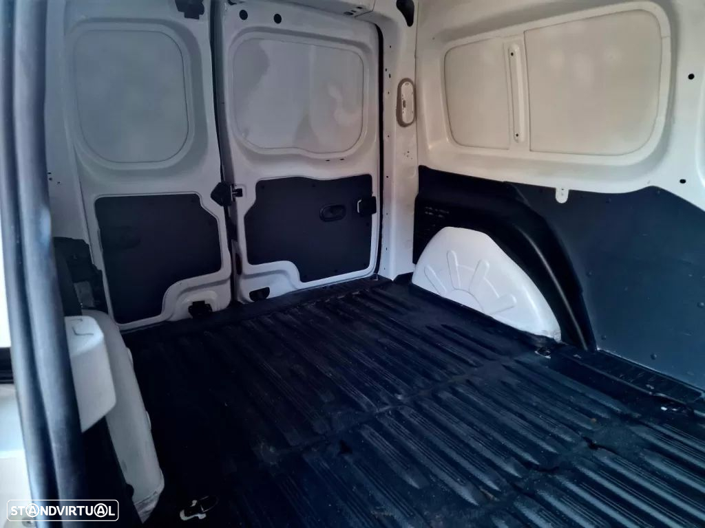 Renault Kangoo Maxi 1.5 dci 95cv-Longa-IVA Dedutível-AC-Sensores - 28