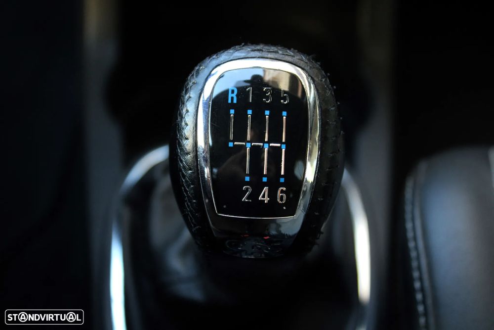 Opel Corsa 1.6 Turbo OPC - 38